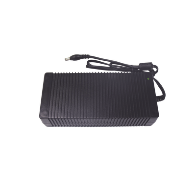 Fuente de poder / 53 VCC / 3 A / 100-240 VCA / -20°C a 45°C / 7.48 x 3.43 x 1.69 pulgadas