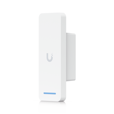 Lector de Acceso NFC / Hub Integrado / PoE+ / IP55 / 13.56 MHz / -30 a 40°C / 4.9 x 1.8 x 4.5'