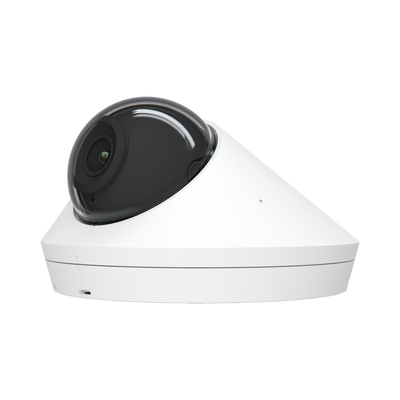 Cámara Domo IP / 2K 4 Megapixel / IR 9 m (29.5 ft) / Ultra Gran Angular 102.4° / Audio Bidireccional / PoE / IPx4 IK08