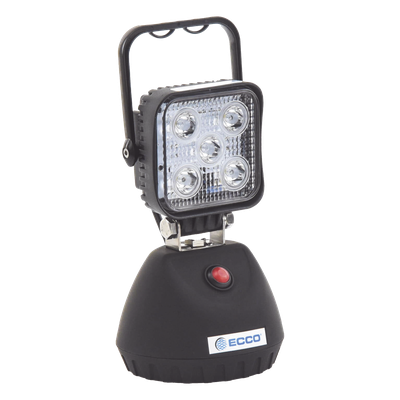 Luz de Trabajo Recargable / 650 Lúmenes / 5 LED 3W / IP67 / Montaje Magnético / 3-4 Horas Autonomía
