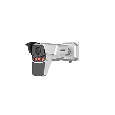 Cámara Bala IP ANPR / 4 Megapixel / Radar 5-120 km/h / WDR 140 dB / IR 100 m (328 ft) / Lente Mot. 8-32 mm / IP67 / IK10