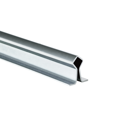 Guía de Piso para Ruedas Tipo V / 6 m (19.7 ft) / Acero Galvanizado / Fijación a Cemento / 3.78 kg/m