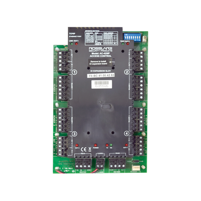 Tarjeta controladora para 4 lectoras, 30000 usuarios, posibilidad de expansión