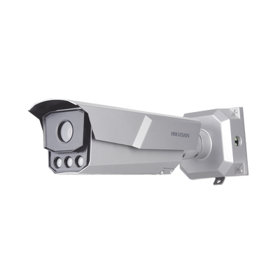 Bala IP ANPR / 4 MP / Darkfighter / WDR 140 dB / IP67 / IK10 / Lente Mot. 10-50 mm / 40 m IR / 131 pies IR / PoE+