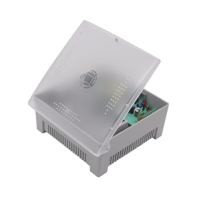 Fuente de Poder con Gabinete / 4 Salidas / 11-15 Vcc / 5 A / Entrada 96-264 Vca / Protección Sobrecorriente y Cortocircuito / LED Estado